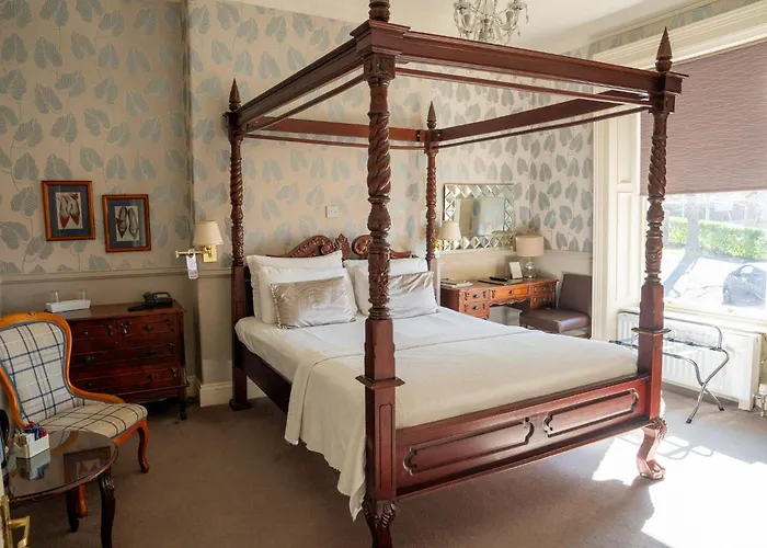 Eslington Villa